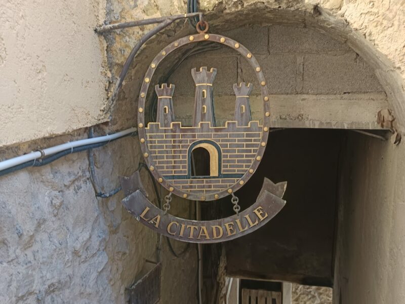 Enseigne citadelle Berre-les-Alpes