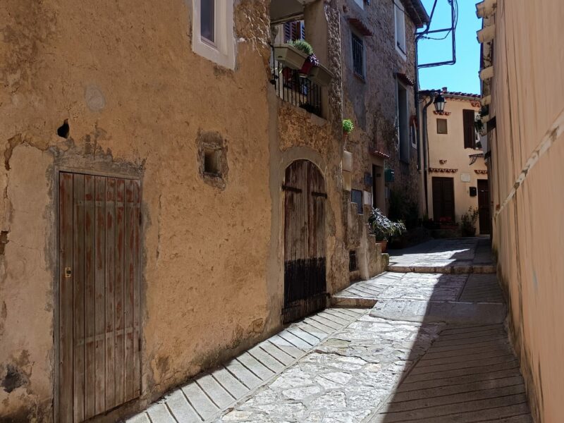 Ruelles Berre-les-Alpes